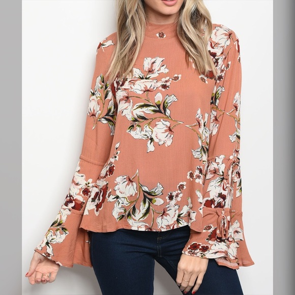 Tops - LAST ONE!  💕 Mock Neck Floral Bell Sleeve Top
